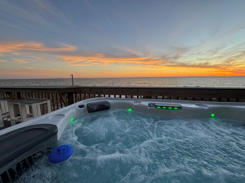 Beachfront Duplex Unit, Pet Friendly, Mexico Beach, Gorgeous Views!