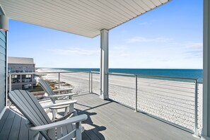 Property grounds - Entire Beachfront Duplex Unit, Pet Friendly, Mexico Beach, Gorgeous Views! (Mexico Beach)