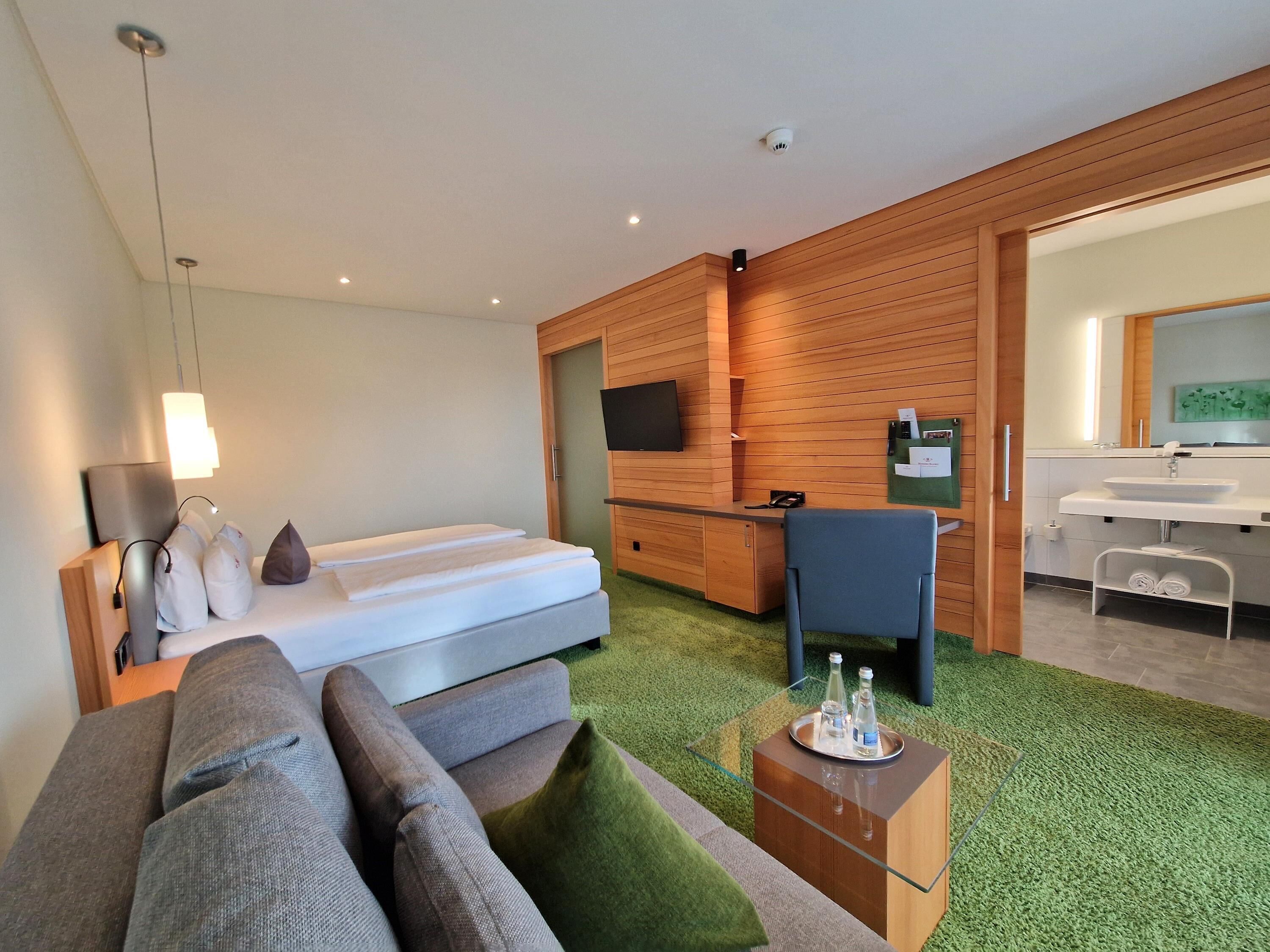 Premium Zimmer B | Schreibtisch, kostenloses WLAN, Bettwäsche