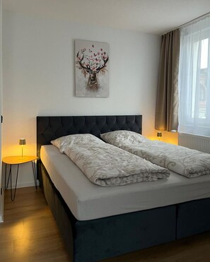 2 chambres, lit parapluie, Wi-Fi gratuit, draps fournis