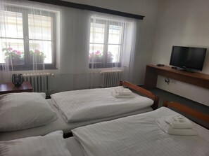 Double Room, 2 Twin Beds, Private Bathroom, City View | Desk, free WiFi - Nobiles Hotel Šternberk (Šternberk)