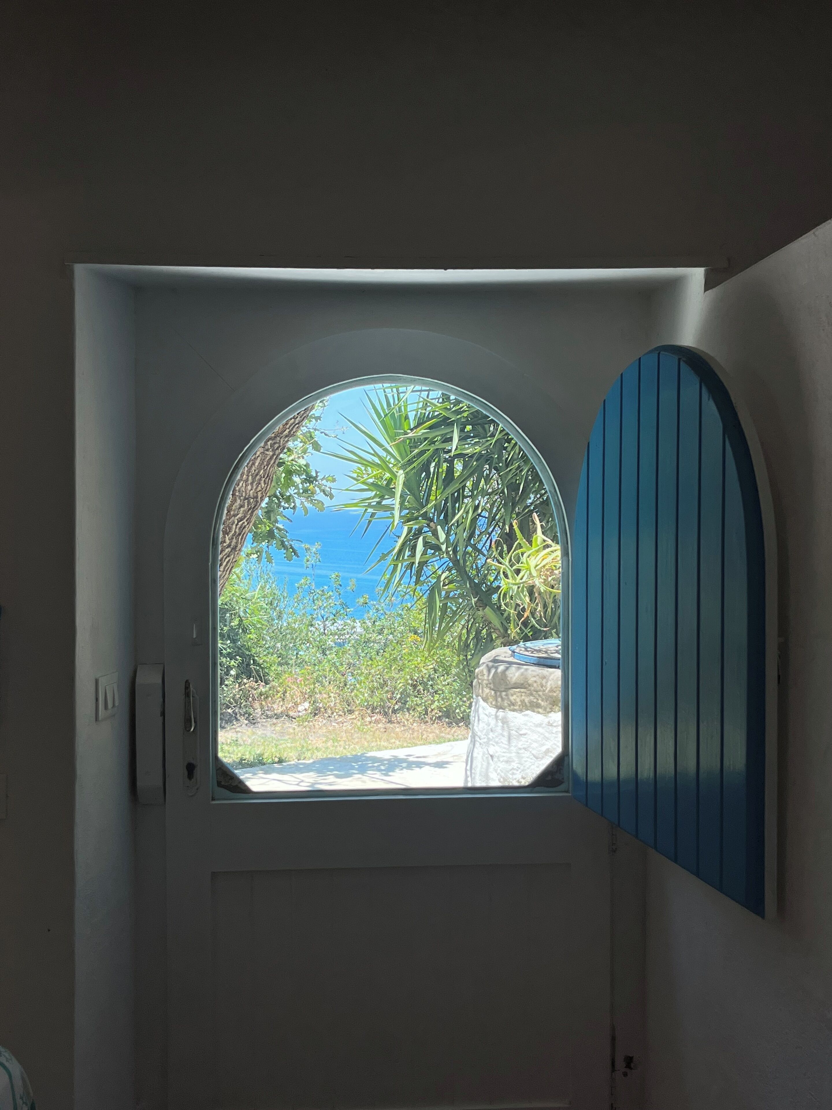 Luxury Quadruple Room, Garden View | Desk, free WiFi