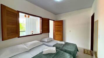 Vila | 3 quartos, berços (sobretaxa), Wi-Fi de cortesia, roupa de cama