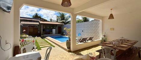 Villa | Outdoor dining