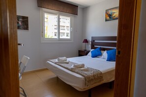 2 bedrooms, iron/ironing board, free WiFi, bed sheets - 2 Bed Penthouse in Condado de Alhama Naranjos 4 (Alhama de Murcia)