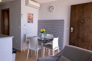 Dining - 2 Bed Penthouse in Condado de Alhama Naranjos 4 (Alhama de Murcia)