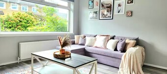 Stylish 3 Bedroom House in Glasgow