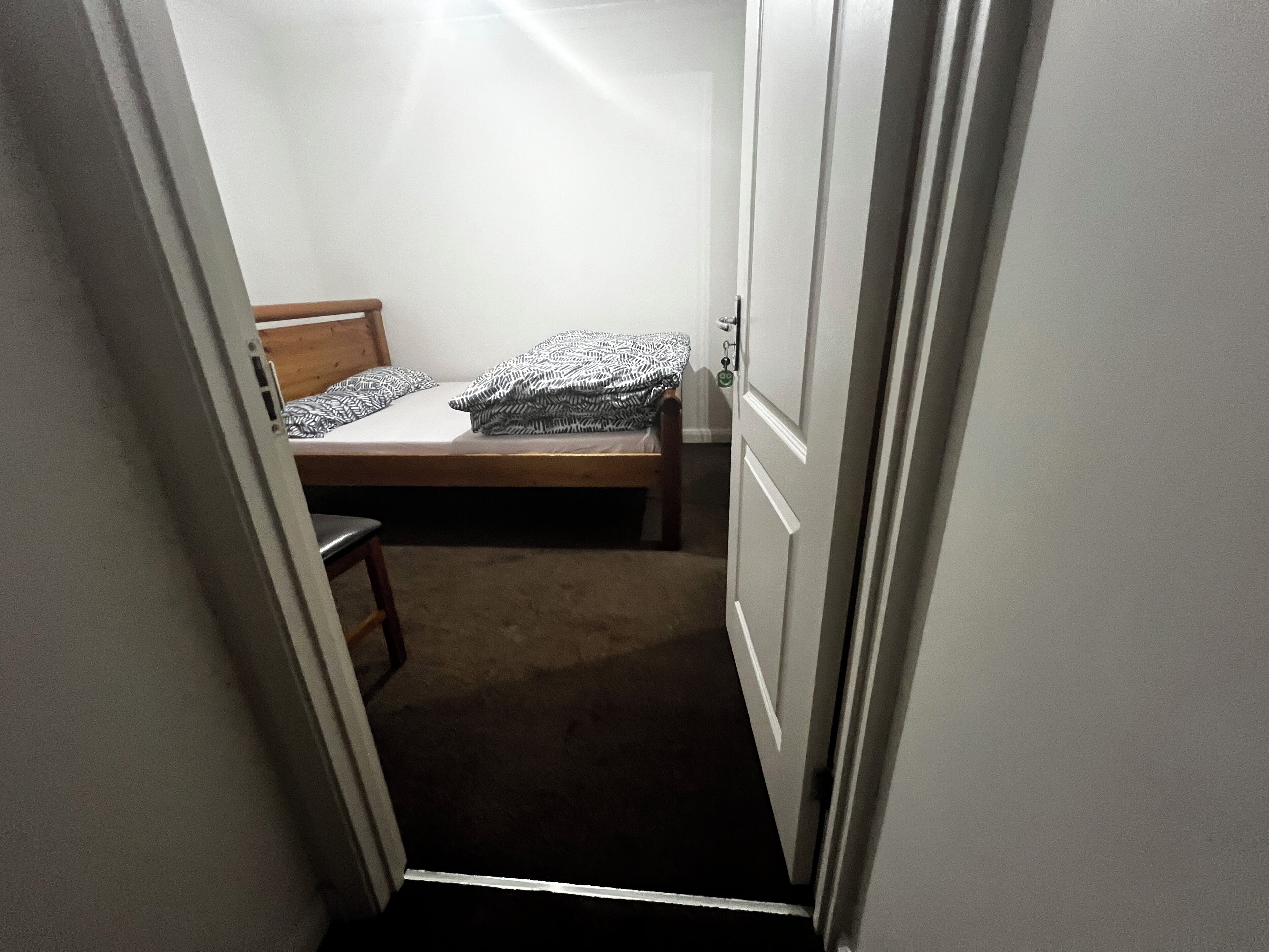 1 多间卧室、WiFi