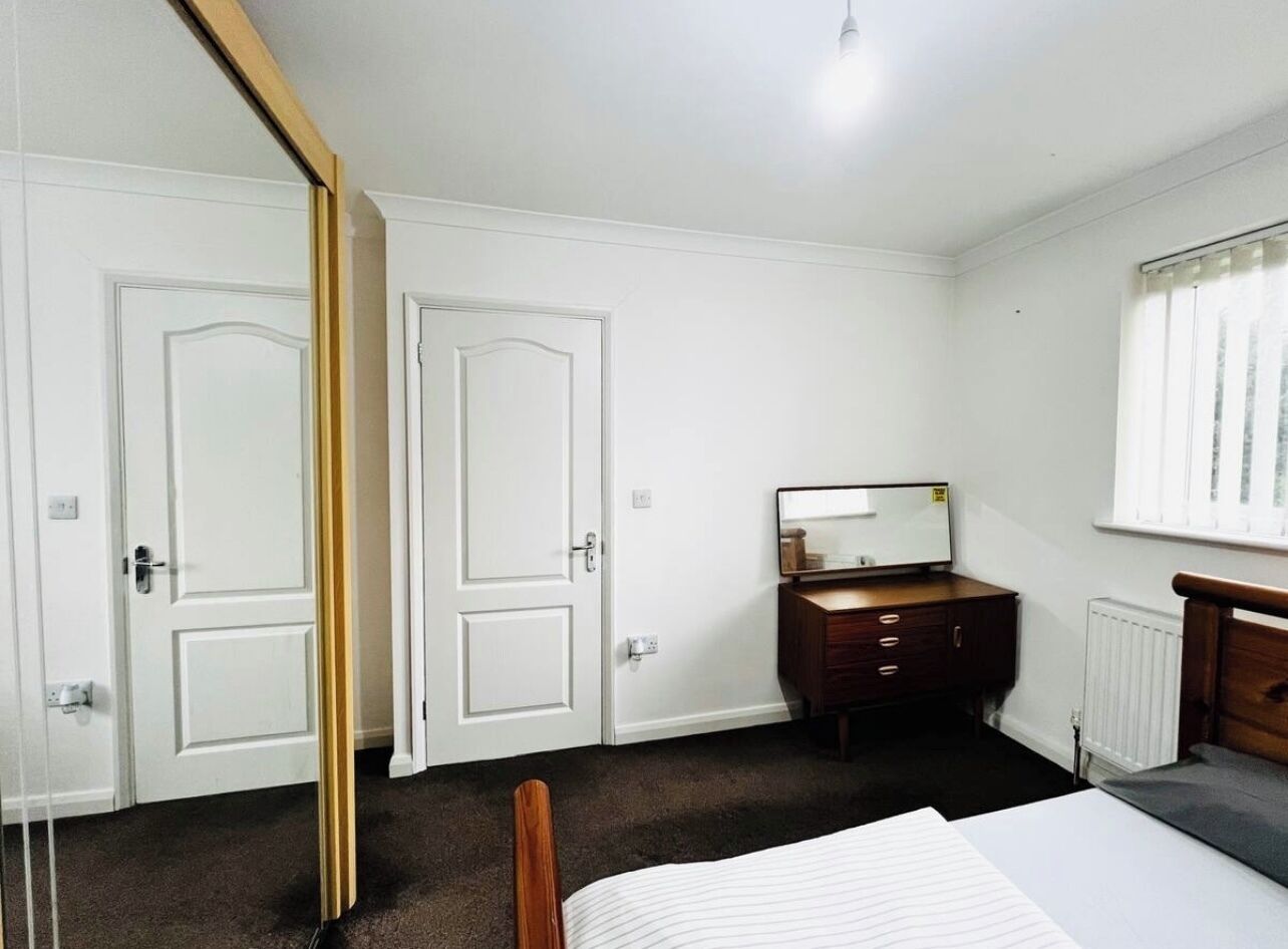 1 多间卧室、WiFi