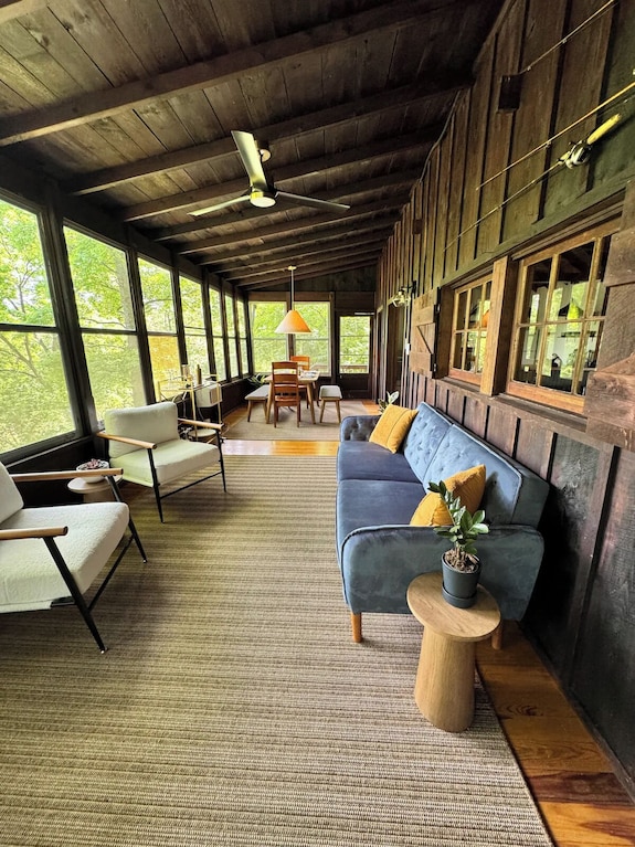 Tranquil Shenandoah Riverfront Cabin For Couples - Front Royal, VA