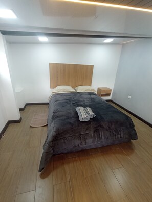 1 bedroom, iron/ironing board, free WiFi, bed sheets - Suite apartment (Loja)