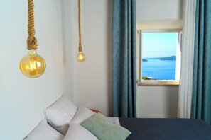 3 chambres, coffres-forts dans les chambres, bureau