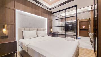 Apartment | 1 bedroom, desk