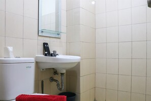 Apartment | Bathroom | Shower, towels, soap, shampoo - Functional 2Br At Tifolia Apartment (Jakarta)