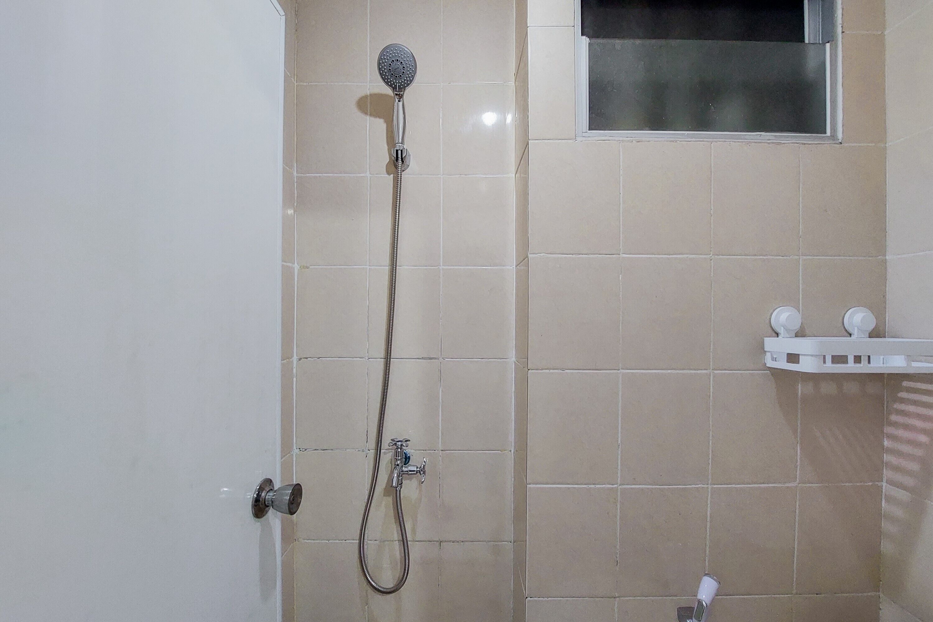 Apartament | Bany | Dutxa, tovalloles, sabó i xampú 
