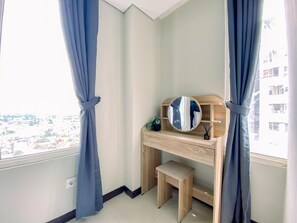 3 bedrooms - Full Furnished And Homey 3Br Apartment Nifarro Park (Jakarta)