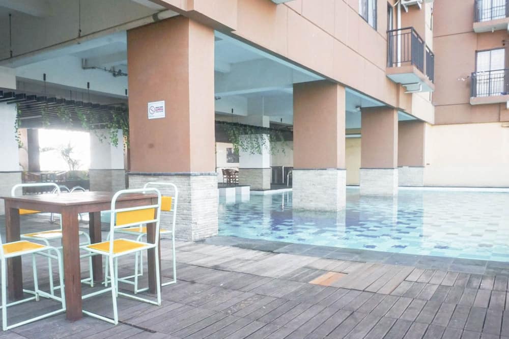 Scenic View 2Br At Apartment Tamansari Panoramic
