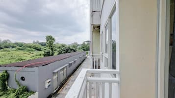 Standard Apartment | Balcony