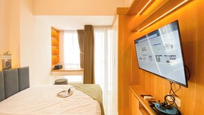 Standard Apartment | 1 bedroom - Cozy And Warm Studio Room At Tokyo Riverside Pik 2 Apartment (Teluknaga)
