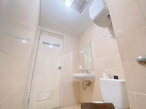 Standard Apartment | Bathroom - Modern 2Br Apartment Without Living Room At Parahyangan Residence (Bandung)