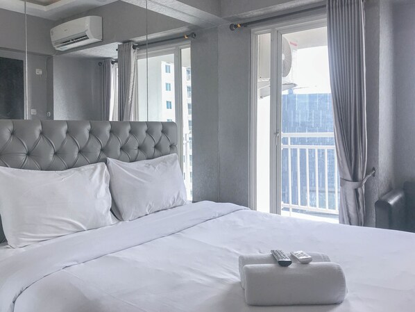 Standard Apartment - Good Concept Studio At Tanglin Supermall Mansion Apartment (Surabaya)