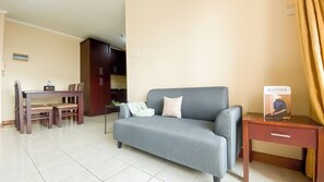 Standard Apartment | 3 bedrooms - Spacious And Comfy 3Br At Puri Garden Apartment (Jakarta)