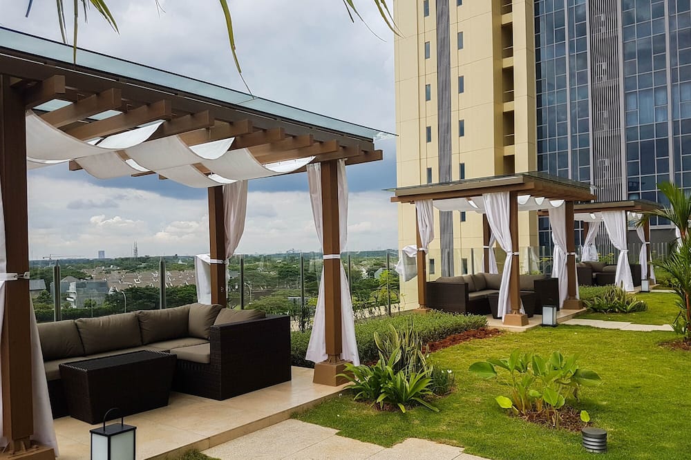Elegant 1Br Apartment At Branz Bsd City