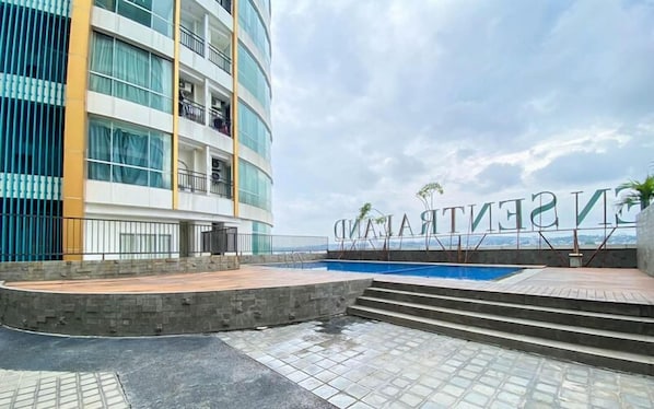 Outdoor pool