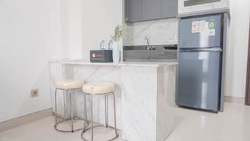 Standard Apartment | Dining room