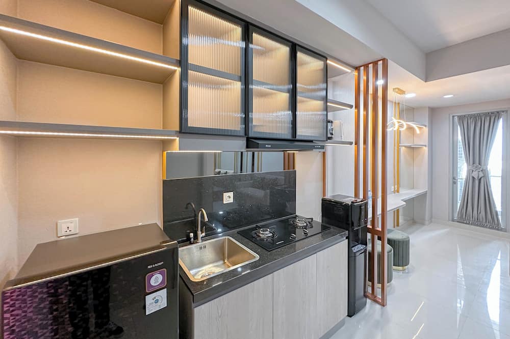 Comfortable Stay And Strategic 1Br At Grand Sungkono Lagoon Apartment