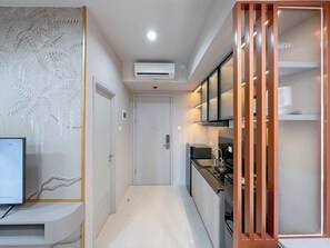 1 bedroom - Comfortable Stay And Strategic 1Br At Grand Sungkono Lagoon Apartment (Surabaya)