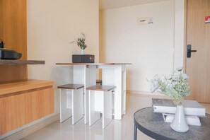 Standard Apartment | Dining room