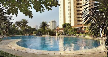 Spacious And Luxury 3Br At Sudirman Tower Condominium Apartment