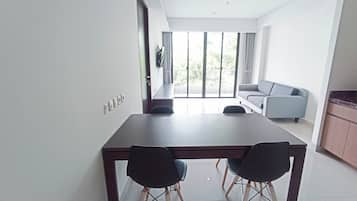 Standard Apartment | Dining room
