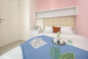 Standard Apartment | 1 bedroom - Comfort Stay 1Br With Extra Room At Bassura City Apartment (Jakarta)