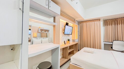 Cozy And Compact Studio Apartment At Vida View Makassar
