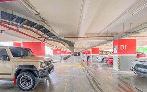 Parking - Cozy And Enjoy Living Studio At The Alton Apartment (Semarang)