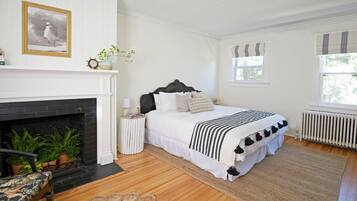 Iron/ironing board, free WiFi