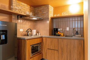 Fridge, microwave, oven, cookware/dishes/utensils - Stunning Vintage 2BR Apartment La Candelaria-AVJ4A (Bogotá)