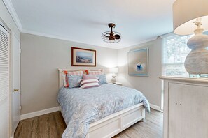 1 habitación, tabla de planchar con plancha, internet y ropa de cama 