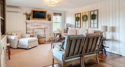 Secluded Mountaintop Cottage on 10 Acres