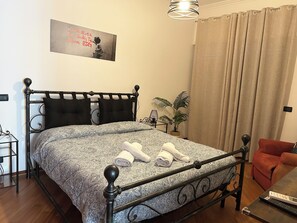 2 Schlafzimmer, Bügeleisen/Bügelbrett, WLAN, Bettwäsche