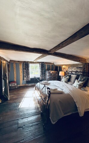 3 sovrum, skrivbord, strykjärn/strykbräda och gratis wi-fi