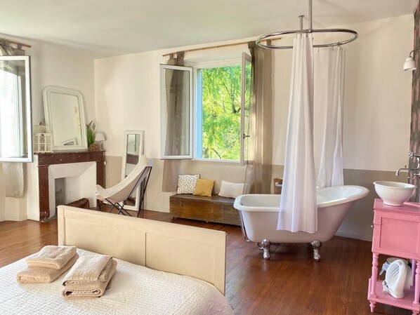 3 Schlafzimmer, BĂŒgeleisen/BĂŒgelbrett, Reisekinderbett, kostenloses WLAN