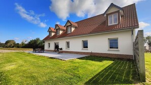 Outdoor dining - Gite marquenterre baie de somme 3 bedrooms 10 persons (Saint-Quentin-en-Tourmont)