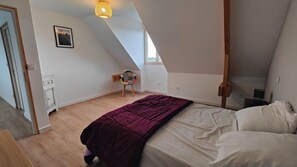 Iron/ironing board, WiFi - Gite marquenterre baie de somme 3 bedrooms 10 persons (Saint-Quentin-en-Tourmont)