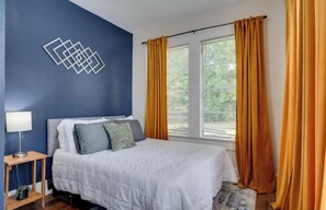 5 chambres, fer et planche à repasser, lit parapluie, accès Internet