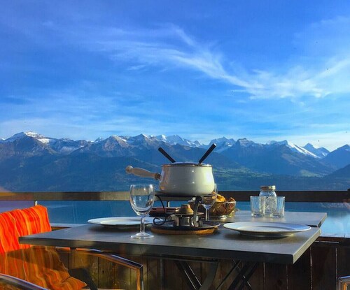 Concierge, Lake Thun/Alps Scenic Views by SwissHut