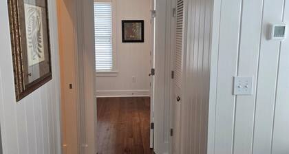 Charming carriage house in marvelous Watercolor.