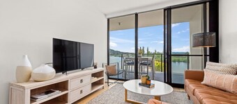 New to VRBO: Luxurious Waterfront Unit with Breathtaking Views